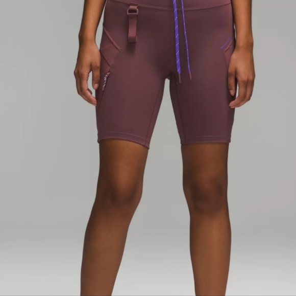 Lululemon hiking short - Picture 2 of 6